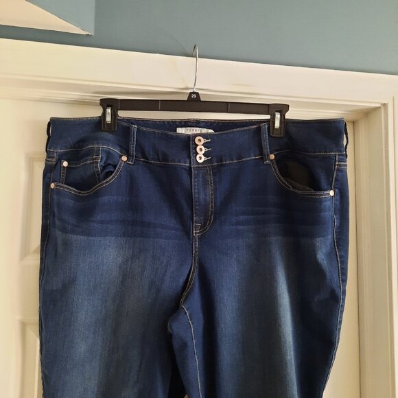 Torrid Jeans Womens 26 Skinny Jegging High Rise Super Soft Dark Wash‎ Denim - Picture 3 of 11